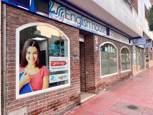 THE ENGLISH HOUSE. Sede Oficial de Exámenes Cambridge y Primer Centro Premium de El Ejido., Escuela de idiomas en El Ejido,Almería