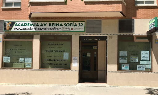 ACADEMIA AVENIDA REINA SOFIA 32, S.L., Centro de entrenamiento en Leganés,Madrid