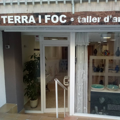 Terra i Foc taller d'artesania Cunit, Escuela de Arte en Cunit,Tarragona