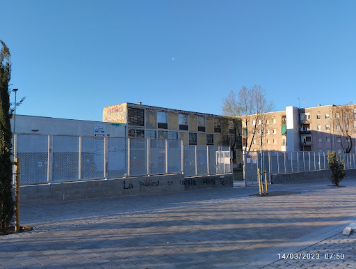Institut Públic Ribot i Serra, Escuela secundaria en Sabadell,Barcelona