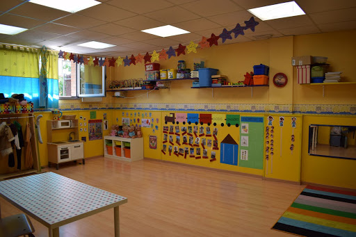 Llar d'Infants Quitxalla, Agencia de cuidado infantil en Abrera,Barcelona