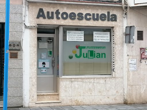 Autoescuela Julian, Escuela de conducción en Coria,Cáceres