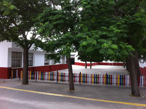 Colegio Público Las Nieves, Escuela primaria en El,Cádiz