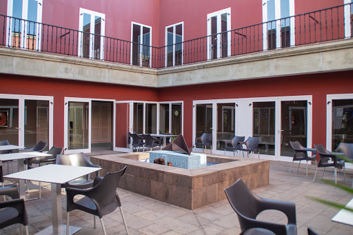 CHT CANARIAS, Escuela de gestión hotelera en Maspalomas,Las Palmas