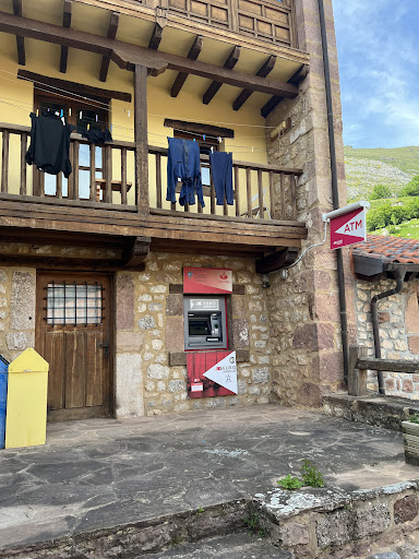 Peak Me | A language school with a twist, Escuela de idiomas en Abándames,Asturias