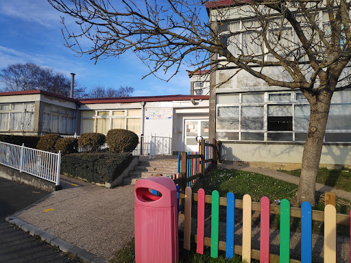 Escuela de Educación Infantil El Carbayo, Escuela en Campiello,Asturias