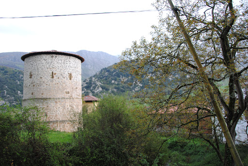 Hotel Torrepalacio / Restaurante Traslavilla, Hotel en Proaza,Asturias