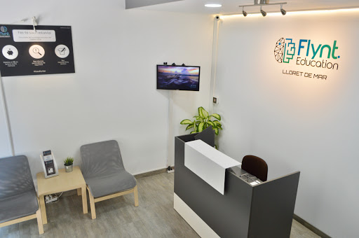 Flynt Education, Escuela de idiomas en Lloret de Mar,Girona