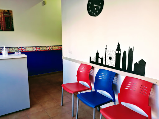 All in English - English and Magic School, Escuela de idiomas en Valencia,Valencia