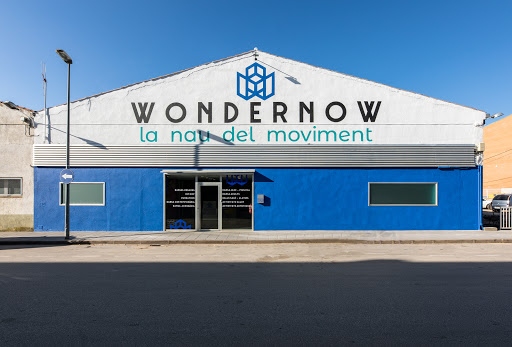 WONDERNOW _ la nau del moviment _, Escuela de baile en Santa Coloma de Farners,Girona