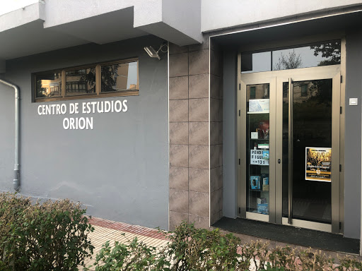 Centro de Estudios Orión, Escuela de capacitación en computadora en Salinas,Asturias