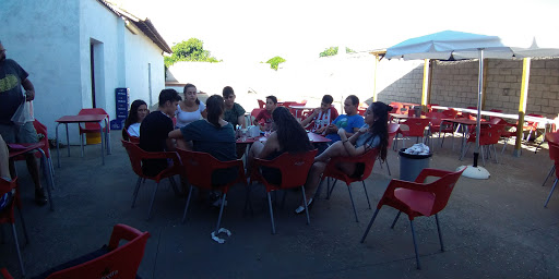 Bar Charles School, Bar en Matadeón de los Oteros,León