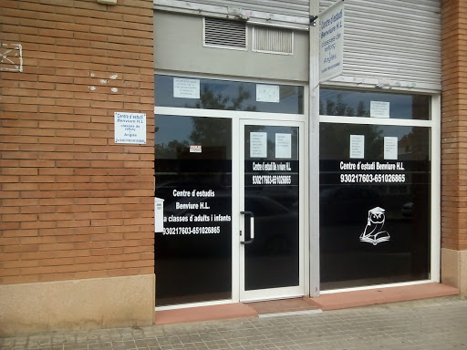 Centre d'Estudis Benviure H.L, Servicio de tutoría en Sant Boi de Llobregat,Barcelona