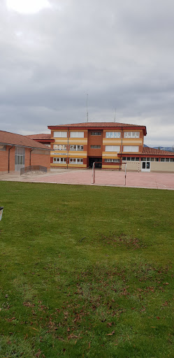 San Isidro Primary School, Institución educativa pública en Medina de Pomar,Burgos