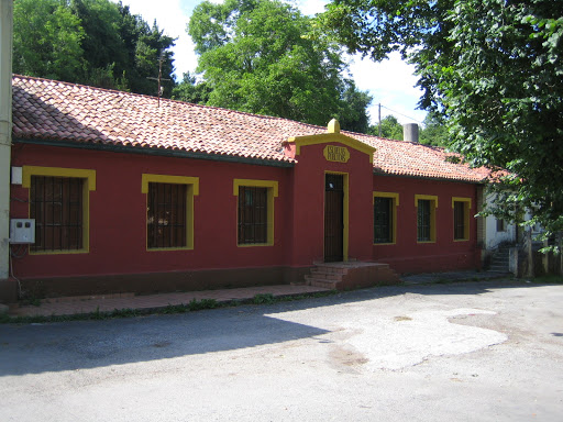 Antiguas Escuelas Públicas de Valdediós, Escuela en Villaviciosa,Asturias