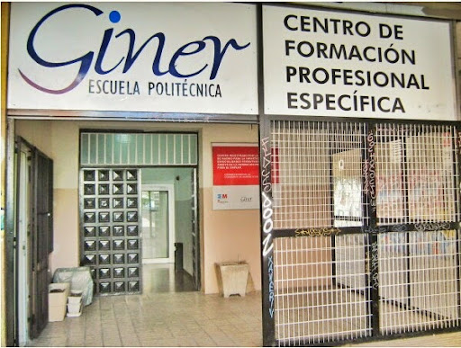 POLYTECHNIC GINER, Centro de capacitación en Madrid,Madrid