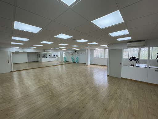 Academia de Baile Salchatea - Salsa, Bachata, Danzaterapia, …, Escuela de baile en Gavà,Barcelona