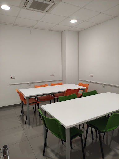 The Lighthouse Centro Educativo y Psicopedagógico, Centro de educación en Adra,Almería