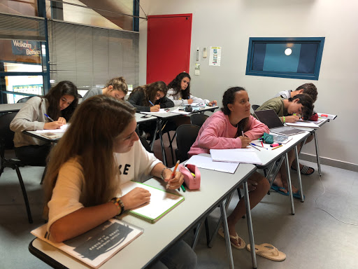 VILIMI Campamentos de verano en Francia Viajes escolares Cursos de francés, Escuela de idioma francés en Valencia,Valencia