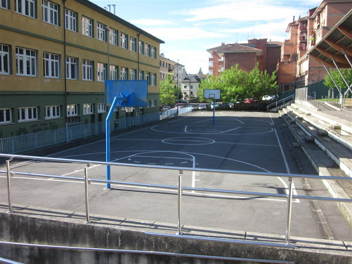 Gernika BHI-IES Gernika, Escuela secundaria en Guernica,Bizkaia