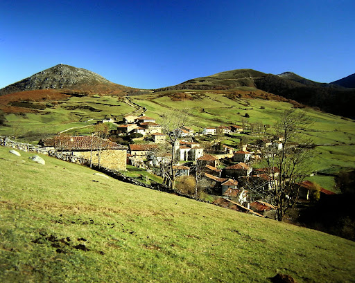 Colegio Público Valle de Polaciones, Institución educativa pública en Puente Pumar,Cantabria