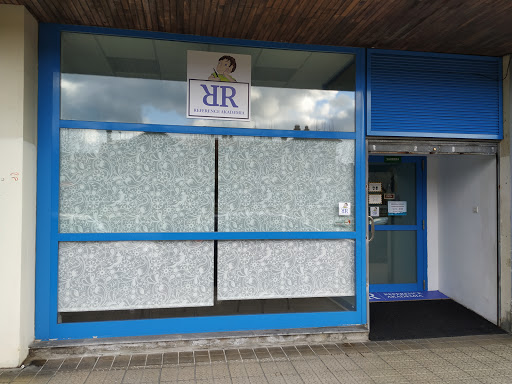 ACADEMIA REFERENCE AKADEMIA, Escuela de idiomas en Getxo,Bizkaia
