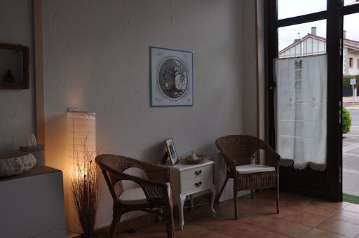 Escuela de Yoga Surya Merindades, Estudio de yoga en Medina de Pomar,Burgos