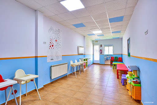 Escuela Infantil Lar, Agencia de cuidado infantil en Guadarrama,Madrid
