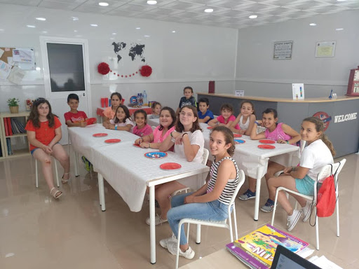 English to be, Escuela de inglés en Vélez-Málaga,Málaga