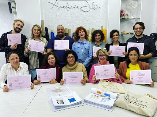 Academia Jalón, Tienda de agujas en Málaga,Málaga