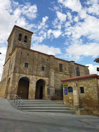 Albergue Municipal de Peregrinos, Alojamiento interior en Hornillos del Camino,Burgos