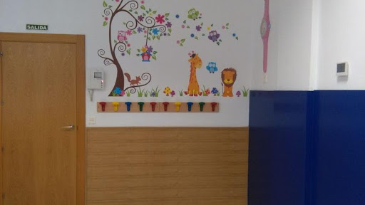 Centro Infantil Snoopy III, Agencia de cuidado infantil en Alhendín,Granada