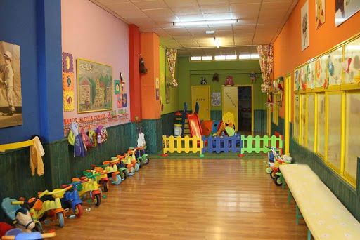 MiniCole Priego, Agencia de cuidado infantil en Priego de Córdoba,Córdoba