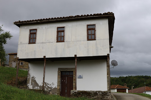 Escuela de Vega de Rey, Escuela en Vega de Rey,Asturias