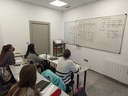 Academia Roberto García, Centro de capacitación en León,León