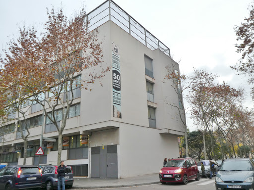 Santa Maria dels Apòstols, Escuela Autónoma en Barcelona,Barcelona