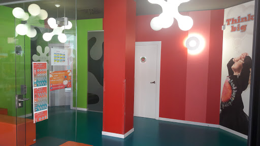 Kids&Us l'Hospitalet Centre, Escuela de inglés en L'Hospitalet de Llobregat,Barcelona