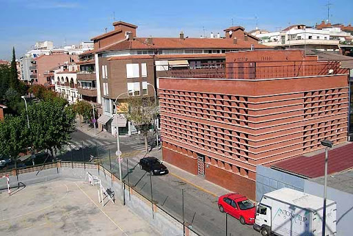 Colegio Montserrat, Escuela en Cerdanyola del Vallès,Barcelona