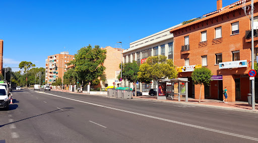 Easyworld Academy | Centro de formación de inglés para empresas y profesionales, Escuela de inglés en Alcala de Henares,Madrid