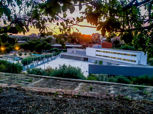 Escola Serralavella, Institución educativa pública en Ullastrell,Barcelona