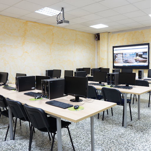 Escuela de Ciencias Informáticas S.L., Escuela de capacitación en computadora en Salamanca,Salamanca