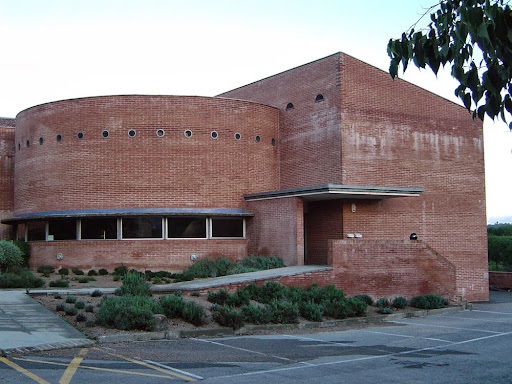 Escola Mercè Rossell i Domènech, Escuela vocacional en Sant Sadurní d'Anoia,Barcelona