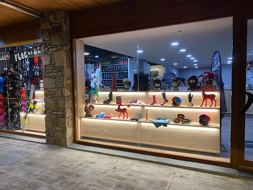 Escola esqui & Lloguer / Cims del Pallars, Escuela de esquí en Rialp,Lleida