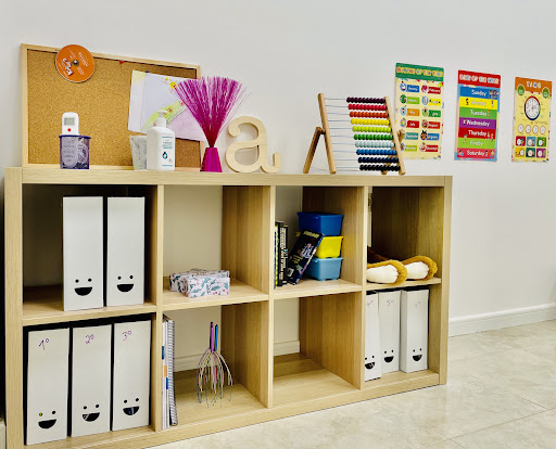 Academia Montesinos, Centro educativo en Los Montesinos,Alicante