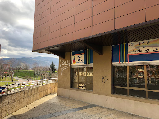 Hezi eta Ikasi academia, Escuela de idiomas en Bilbao,Bizkaia