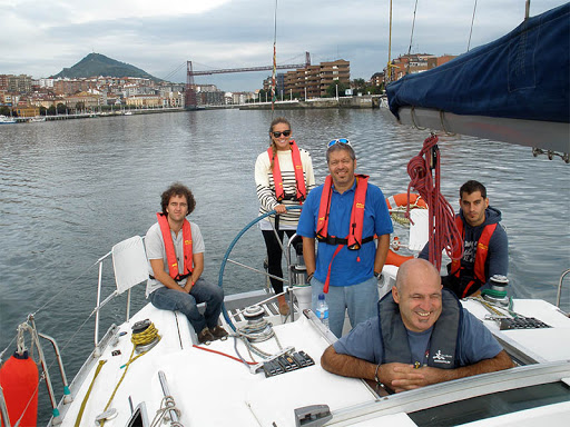 Escuela Náutica Izaro Nautic Puerto Deportivo Getxo, Escuela en Getxo,Bizkaia