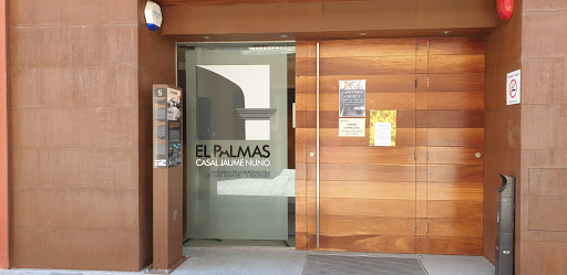 Centre Cívic de Sant Joan de les Abadesses, Oficina del gobierno local en Sant Joan de les Abadesses,Girona