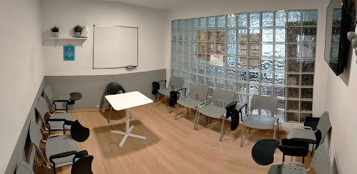 Wornham, Escuela de inglés en A Coruña,A Coruña