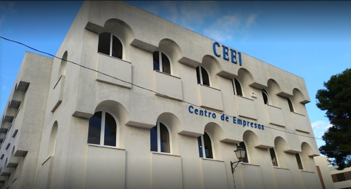 ACADEMIA STUDY & SURF, Servicio de tutoría en Chiclana de la Frontera,Cádiz