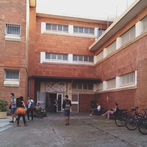 EOI de Hospitalet, Escuela de idiomas en L'Hospitalet de Llobregat,Barcelona